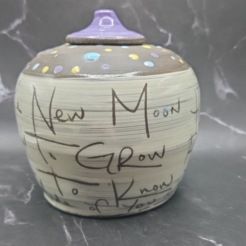 Zpots Art Pottery Dream Jar Hand Thrown Artist Inscribed Purple 5.5"